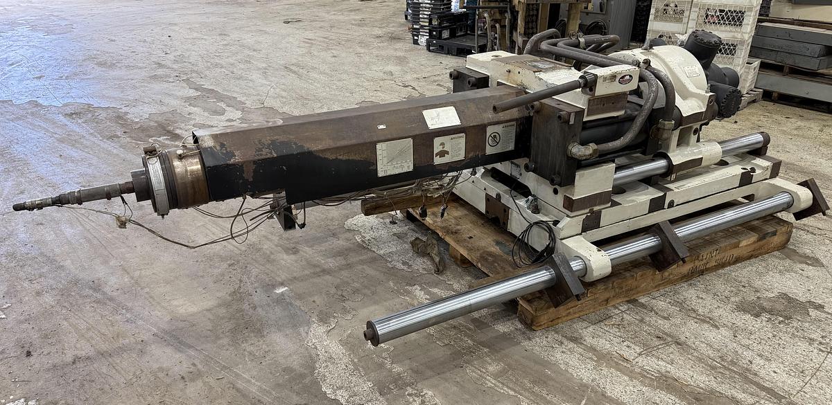 Used CINCINNATI MILACRON 68 Oz Injection Unit MH600-68 / IU Used