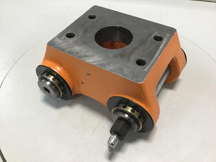 Used CINCINNATI MILACRON Crosshead 5038205 Used