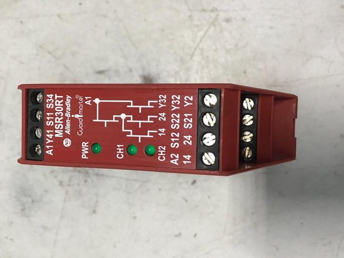 Used ALLEN BRADLEY Guardmaster Safety Relay 440R-N23197 SER A #140077