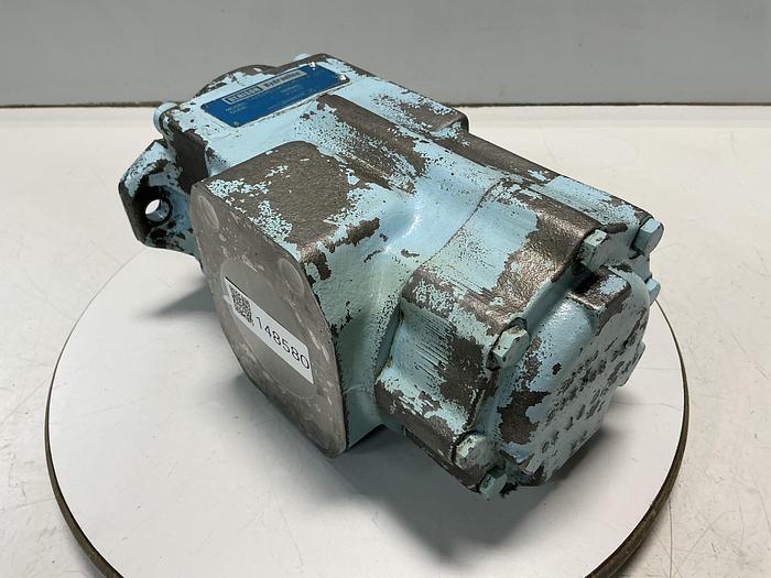 Used DENISON HYDRAULICS T6CCM-022-010-2R03-C100