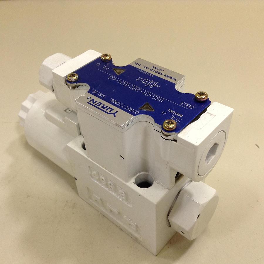 Used YUKEN Directional Valve DSG-01-2B2-D24-60 USED