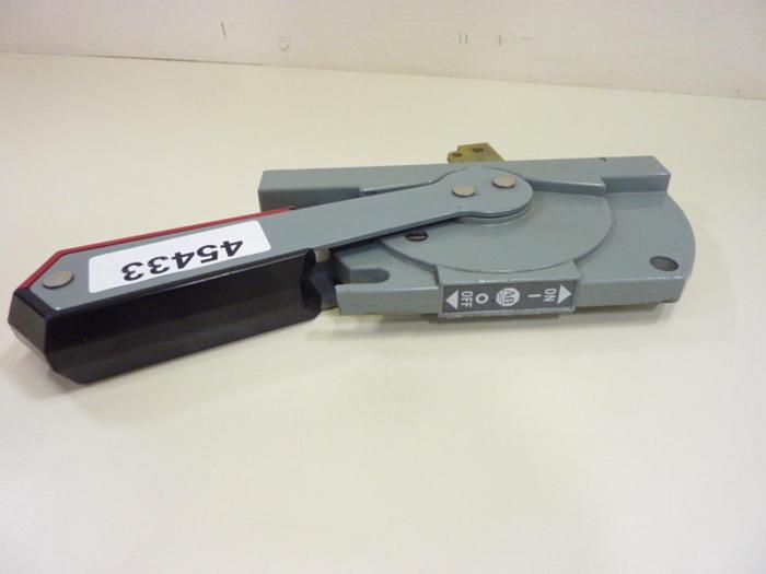 Used ALLEN BRADLEY Disconnect Handle AB-HANDLE #45433