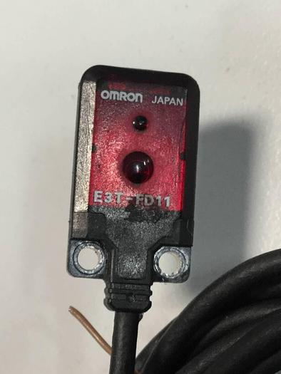 Used OMRON Photoelectric Sensor E3T-FD11 #99435