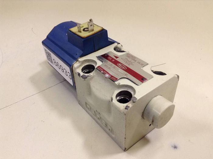 Used TOYOOKI KOGYO Solenoid Directional Valve HD3-2S-BCA-03A-WDD2S #87249