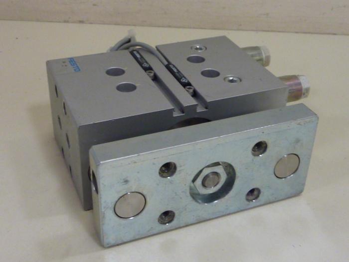 Used FESTO Pneumatic Cylinder DFM-40-25-P-A-GF #57358