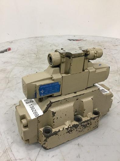 Used VICKERS Valve DG4V-3-6C-PL-T-10-JA-S310 #136288