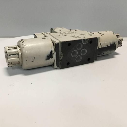 Used NACHI Directional Control Valve SS-G01-C9-GR-D2-20 #91591