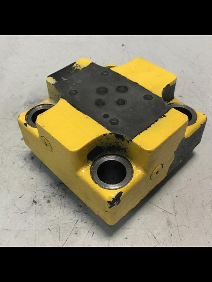 Used VICKERS Check Valve CVCS-32-D3-S2-10-S32-AP199-A13 Used