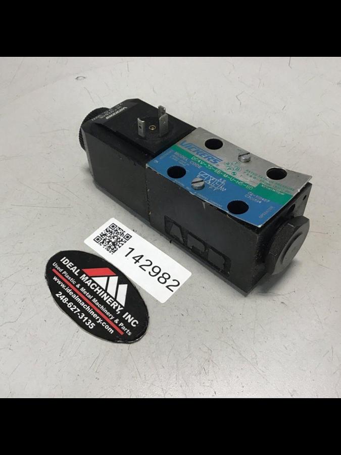 Used VICKERS Valve DG4V-3S-6B-M-U-H5-60 Used