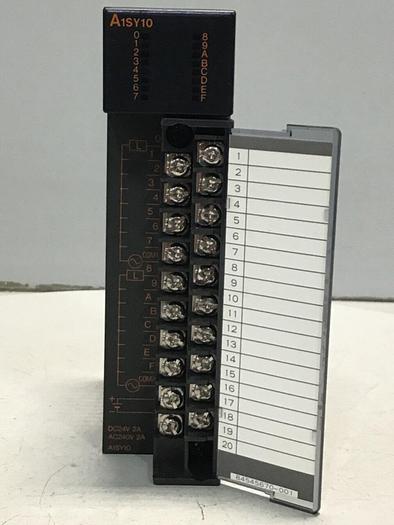 Used MITSUBISHI Output Module A1SY10 #125190