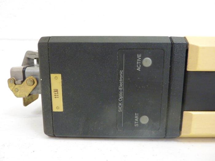 Used SICK OPTIC ELECTRONIC Light Curtain Sender AGSS 1200-2121 Used
