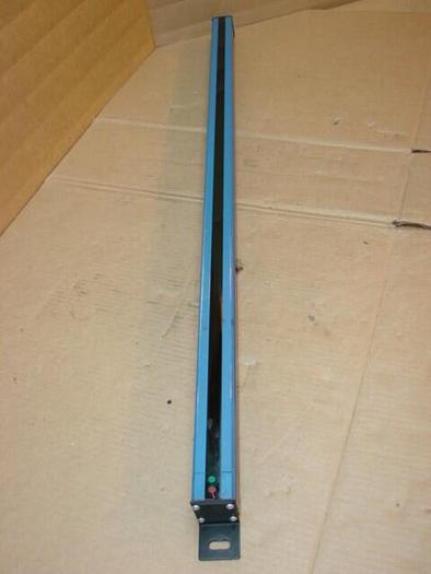 Used TRIAD CONTROLS INC Micro Guard Emitter MG-36-OF-20-E #21325