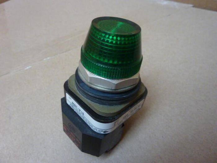 Used ALLEN BRADLEY Pilot Light 800T-P16 GREEN #30405