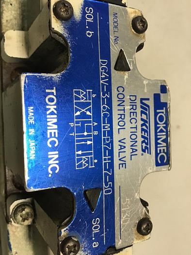 Used VICKERS Tokimec Directional Control Valve DG4V-3-6C-M-P7-H-7-50 #138076