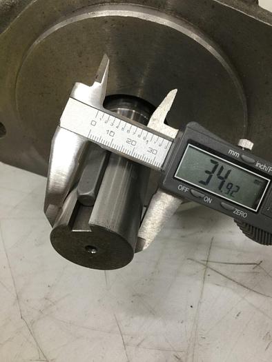 Used VICKERS Vane Pump 3520V25A886AC22LH Used