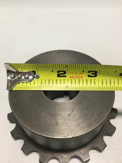 Used MARTIN Coupling Half 6018 1 1/4 #110878