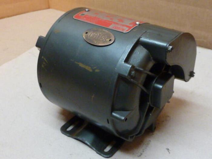 Used LINCOLN ELECTRIC 1/4 HP AC Motor D-2J7427 #33752