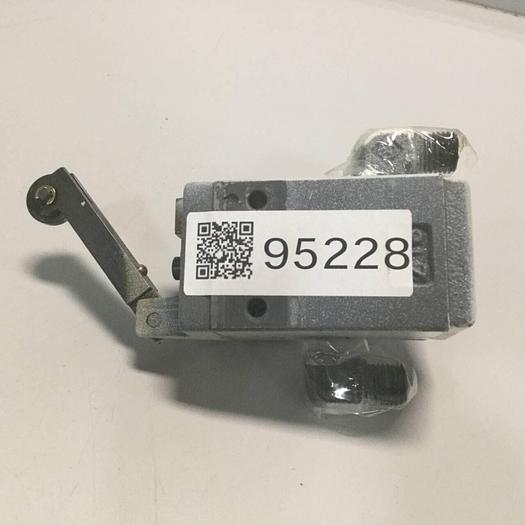 Used TOKIMEC Valve DT20S-3-2A-L-11-S3 #95228