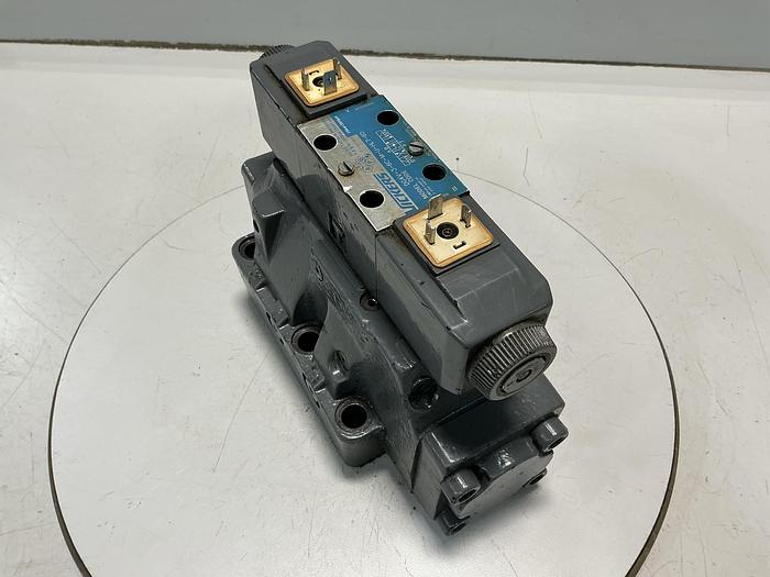 Used VICKERS DG4V-3-6C-M-U-HL7-60