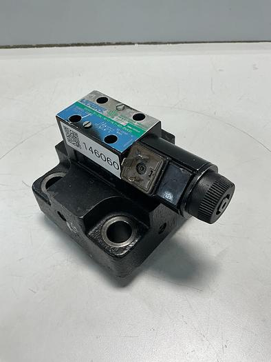 Used VICKERS DG4V-3S-2AL-M-U-HL7-60-EN490