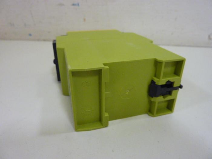 PILZ Safety Relay PNOZXV2P0.5/24VDC2N/O2N/OFLX #66603