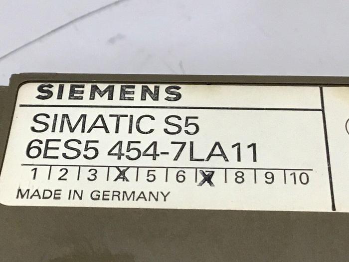 Used SIEMENS Digital Output 6ES5 454-7LA11 #126151