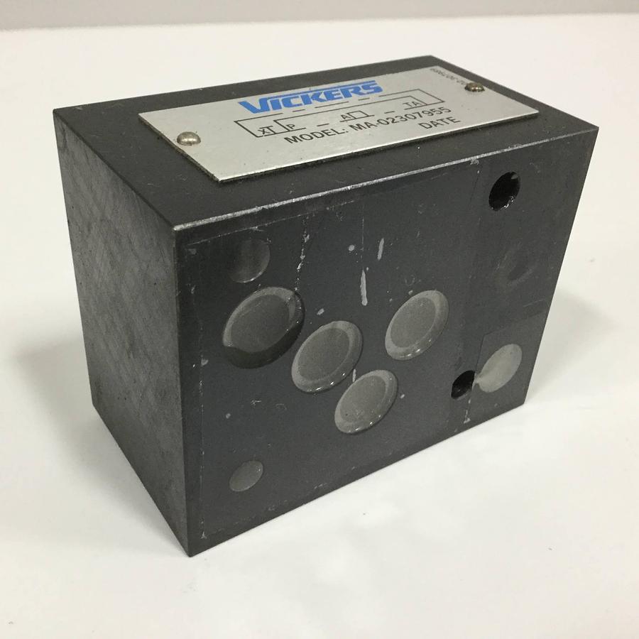 Used VICKERS Valve MA-02307955 Used