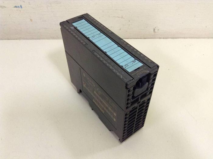 Used SIEMENS Output Module 6ES7 322-1BL00-0AA0 #68434