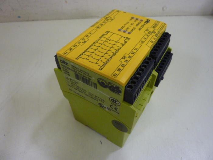 Used PILZ Safety Relay PNOZX9P24VDC7N/O2N/C2SO #66532