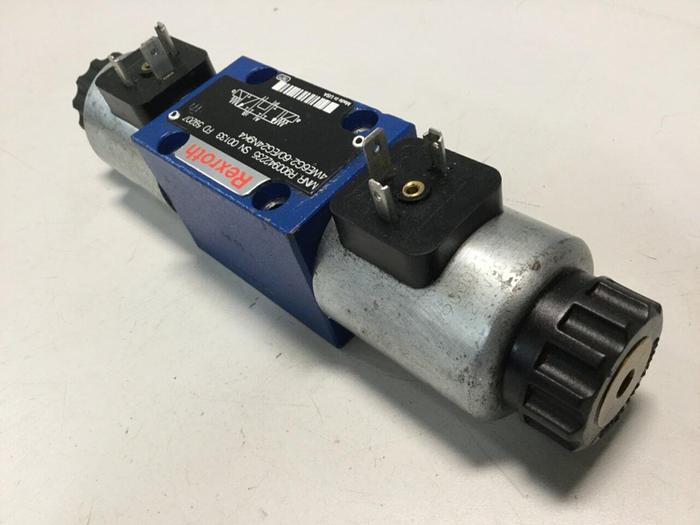 Used MANNESMANN REXROTH Hydraulic Valve 4WE6G2-60/EG24N9K4 #111275