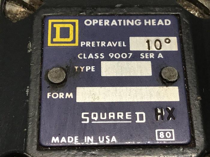Used SQUARE D Limit Switch 9007-AEQ2699 Used