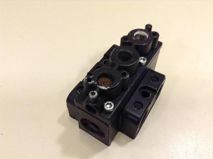 Used ARO Pneumatic Valve A212PS #87275