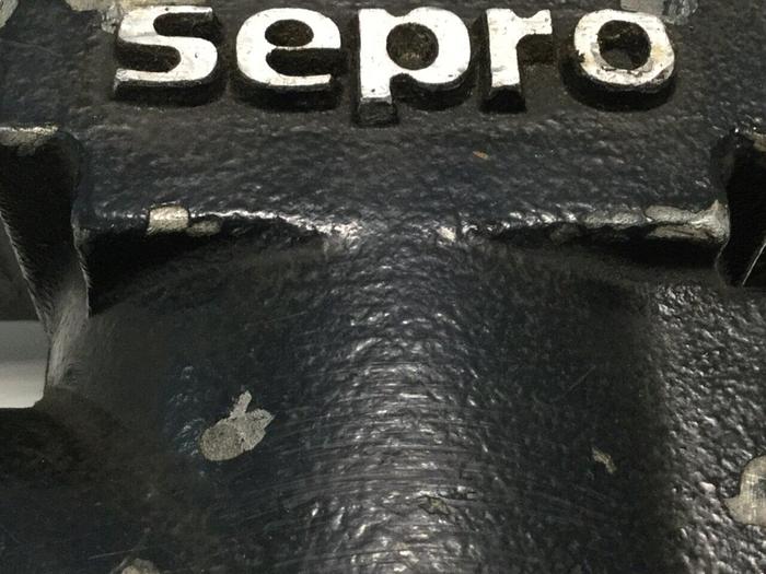 Used SEPRO ROBOTIQUE End of Arm Tooling 04SOM005 #109972