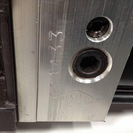 Used DESTACO Pneumatic Hold Clamp 991MAL-026M-180B-57-11-DS #90104