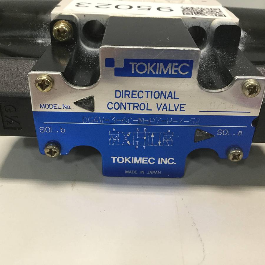 Used TOKIMEC Directional Control Valve DG4V-3-6C-M-P7-H-7-52 USED