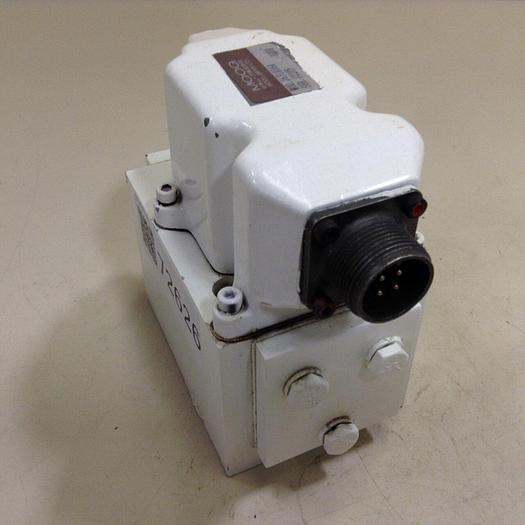 Used MOOG Servo Valve J631A064 Used