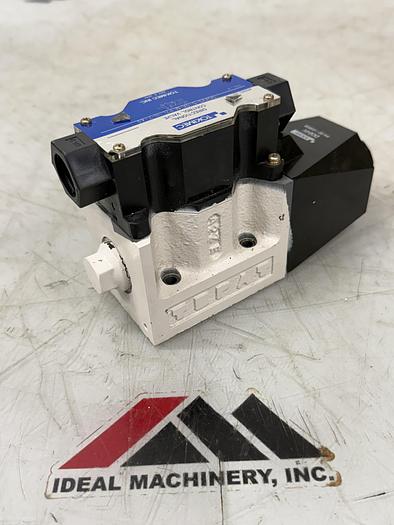 Used TOKIMEC DG4VS-5-0A-M-P7L-H-7-40