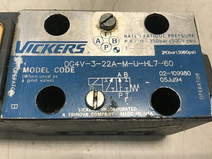 Used VICKERS Directional Hydraulic Valve DG4V322AMUHL760 Used