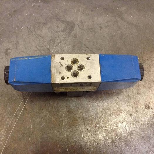 Used VICKERS Directional Control Valve DG4V36CMP7H750JA100 #70644
