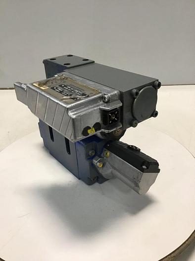 Used REXROTH  SERVO Valve Z4WE6X25731/EG24N9K4/V/60 USED