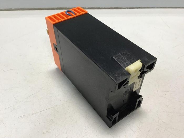 Used E DOLD & SOHNE KG Emergency Stop Module BD5987.02/001 #125398