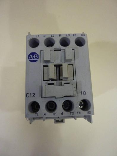 Used ALLEN BRADLEY Contactor 100-C12D.10 SER A #42085