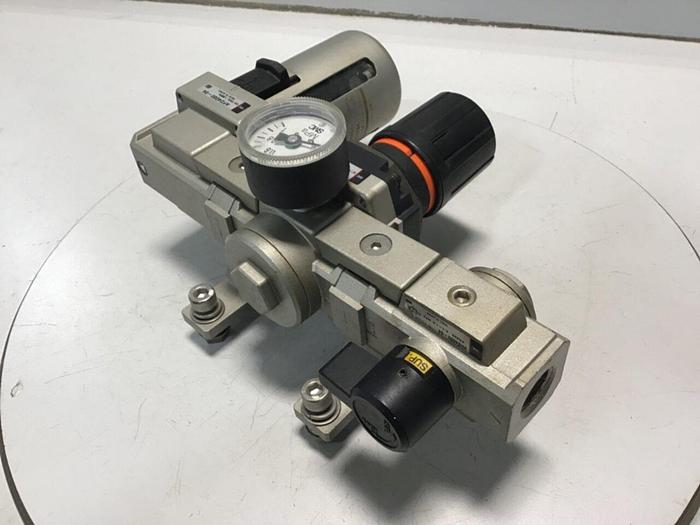 Used SMC Regulator AFD4000-04 Used #121084