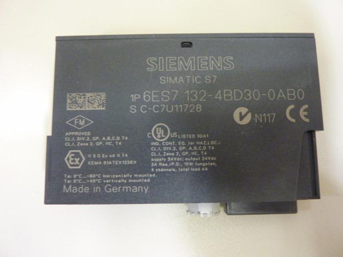 SIEMENS Output Module 6ES7 132-4BD30-0AB0 #51166