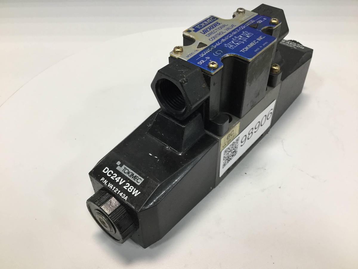 Used VICKERS Directional Control Valve DG4VC36CMPS2H750JA100 USED
