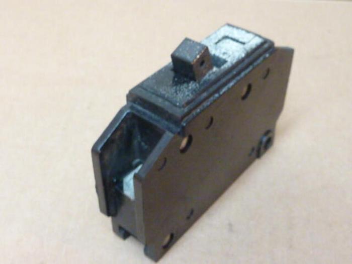 Used WESTINGHOUSE 20 Amp Circuit Breaker QUICKLAG QC120 #31371