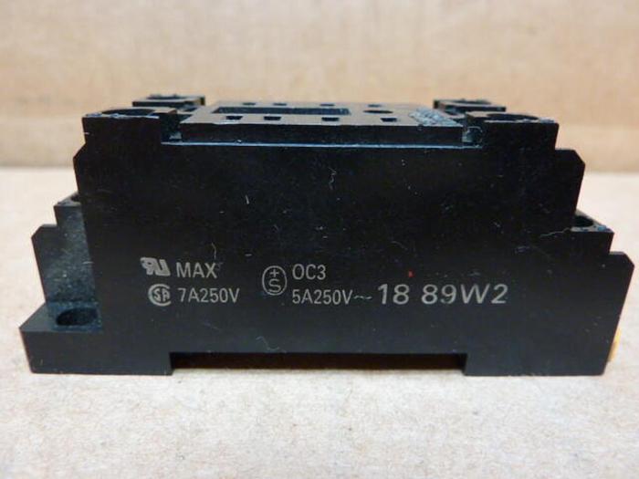 Used OMRON Relay Socket PYF08A-E #27576