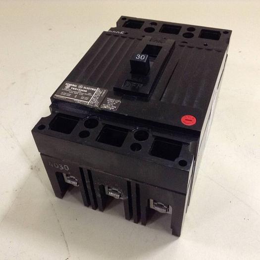 Used GENERAL ELECTRIC 30 Amp Circuit Breaker TED134030 #83535