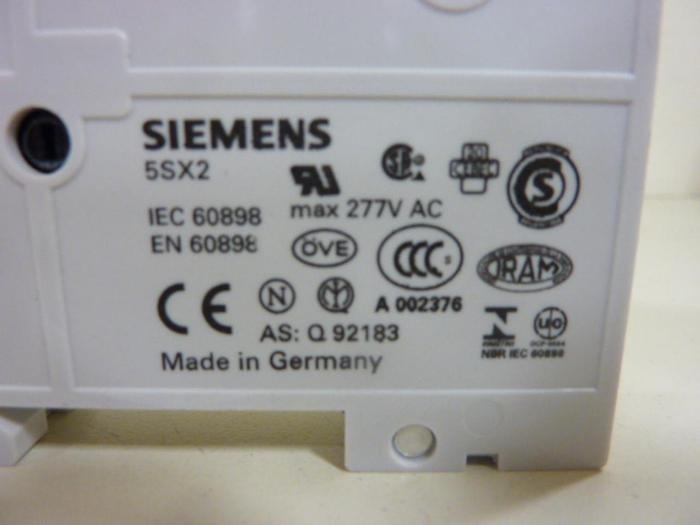 Used SIEMENS 10 Amp Circuit Breaker 5SX21C10 #104302