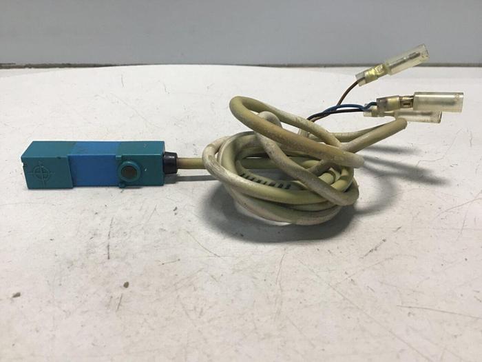 Used YAMATAKE Proximity Switch FL2-4A6S #128178